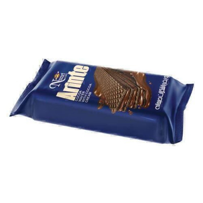 Crispy wafer with cocoa cream filling